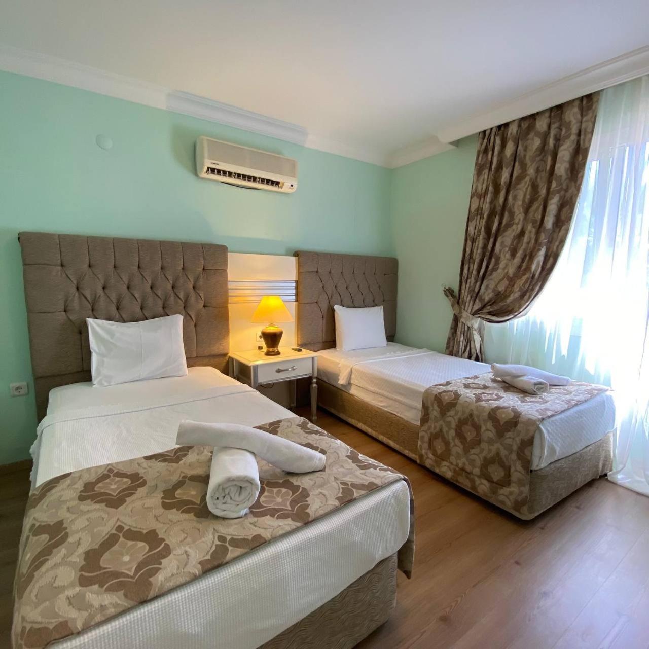 Pine Club Apart Hotel Кушадасы Экстерьер фото