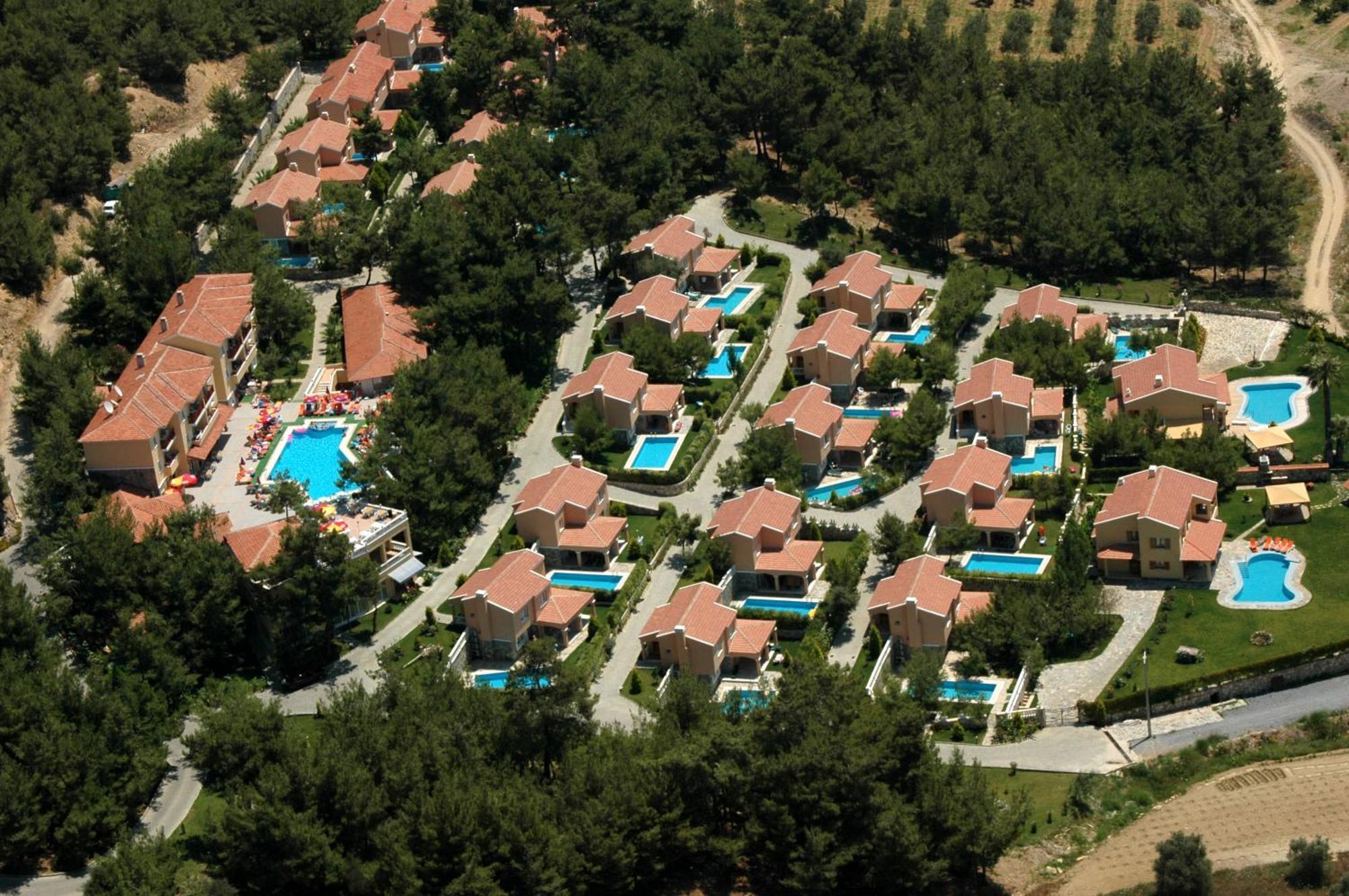 Pine Club Apart Hotel Кушадасы Экстерьер фото